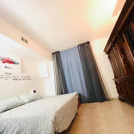 Nice With Parking Close To The Metro In City Very Nice *